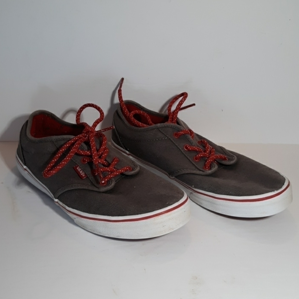2013 Van's lace up canvas shoes